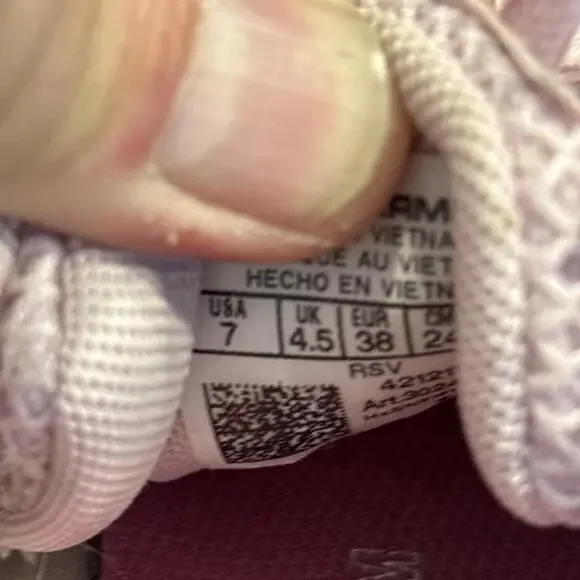 Under Armour Women's‎ Tennis Shoes Size 7 Gray PINK DUAL FOAM - Picture 10 of 10